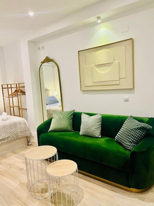 Ferienwohnung New Luxurious Studio With Patio/Center Málaga Exterior foto